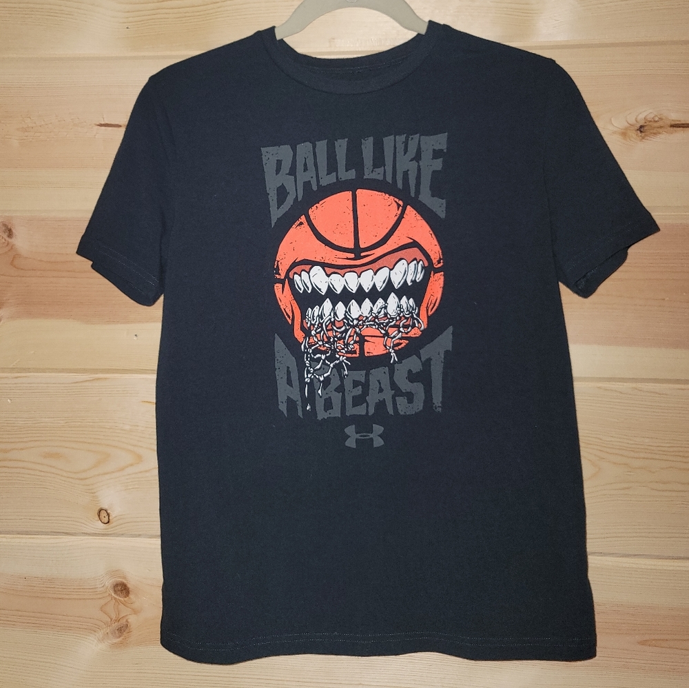 EUC YXL Under Armour Heatgear Tshirt